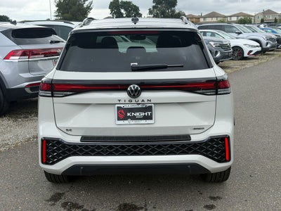 2026 Volkswagen Tiguan 2.0T SE R-Line Black