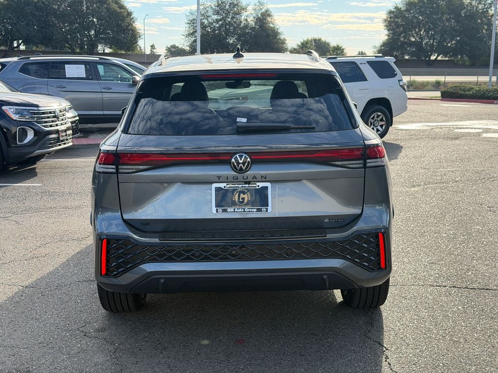 2026 Volkswagen Tiguan 2.0T SE R-Line Black