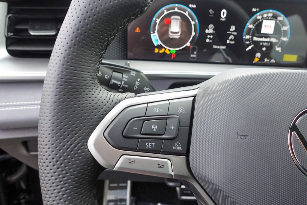 2026 Volkswagen Tiguan 2.0T SE R-Line Black