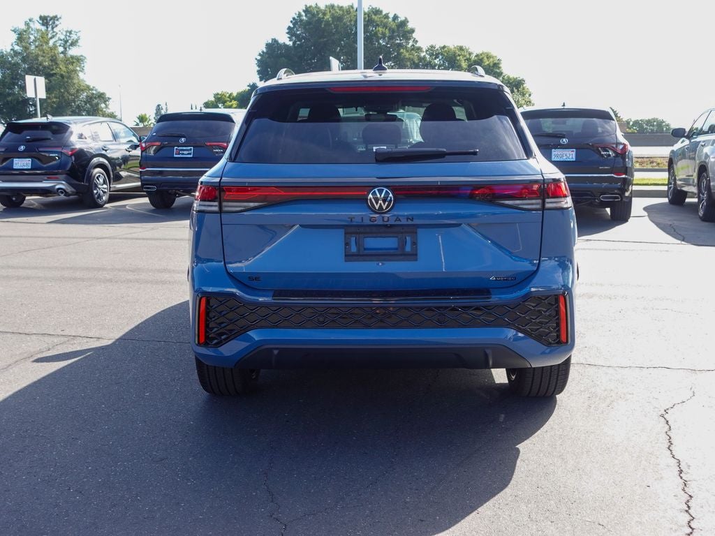 2026 Volkswagen Tiguan 2.0T SE R-Line Black