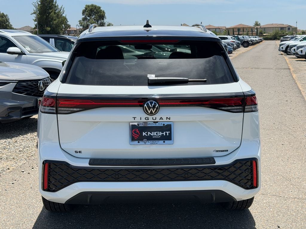 2026 Volkswagen Tiguan 2.0T SE R-Line Black