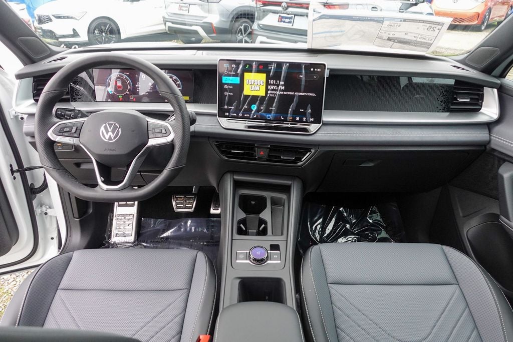 2026 Volkswagen Tiguan 2.0T SE R-Line Black