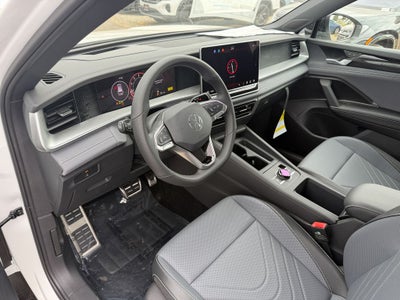 2026 Volkswagen Tiguan 2.0T SE R-Line Black