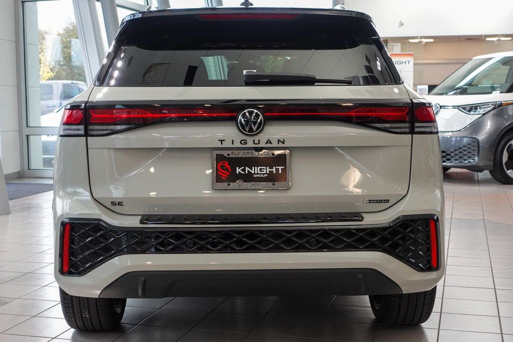 2026 Volkswagen Tiguan 2.0T SE R-Line Black