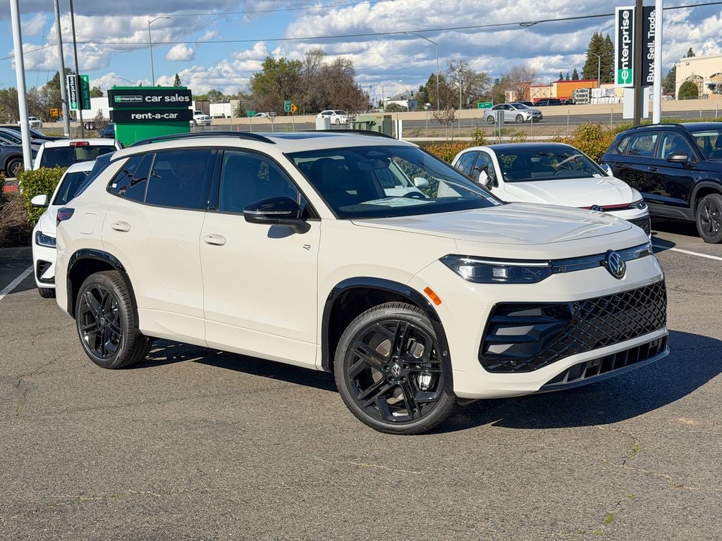 2026 Volkswagen Tiguan 2.0T SE R-Line Black