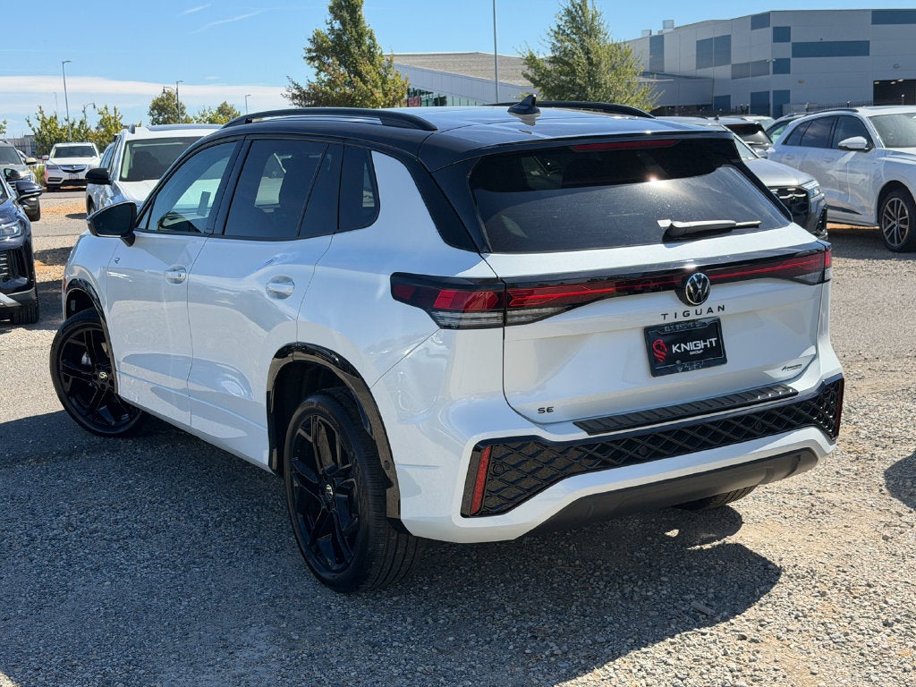 2026 Volkswagen Tiguan 2.0T SE R-Line Black