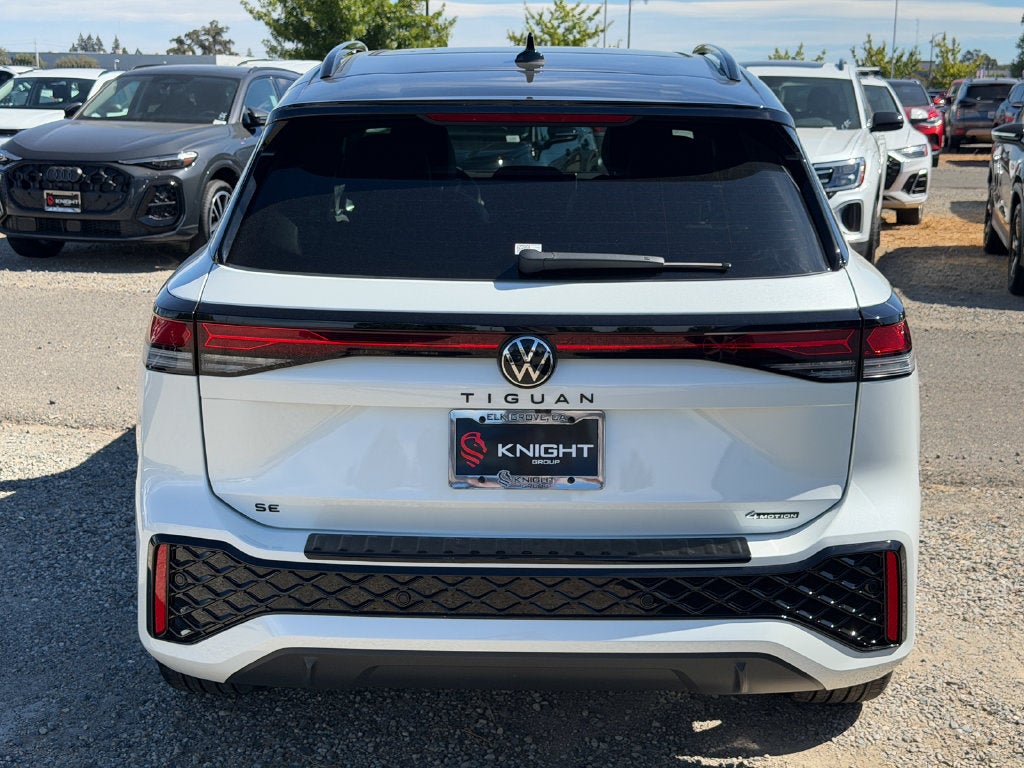 2026 Volkswagen Tiguan 2.0T SE R-Line Black