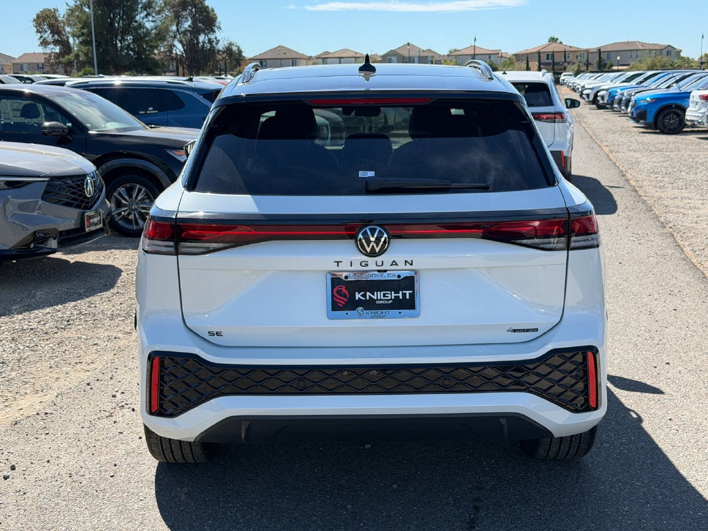 2026 Volkswagen Tiguan 2.0T SE R-Line Black