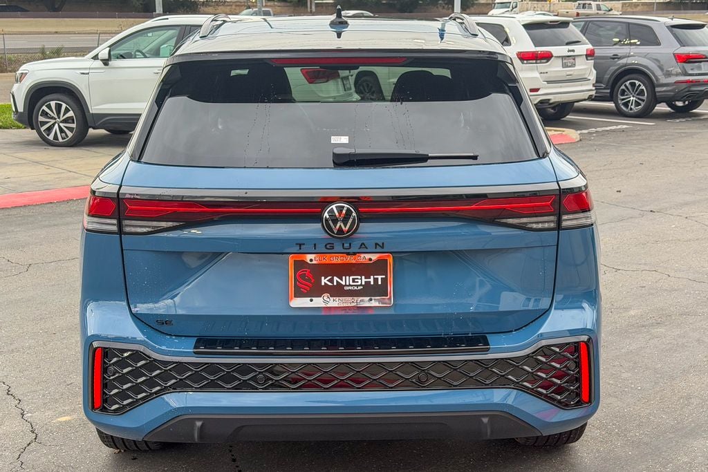 2026 Volkswagen Tiguan 2.0T SE R-Line Black