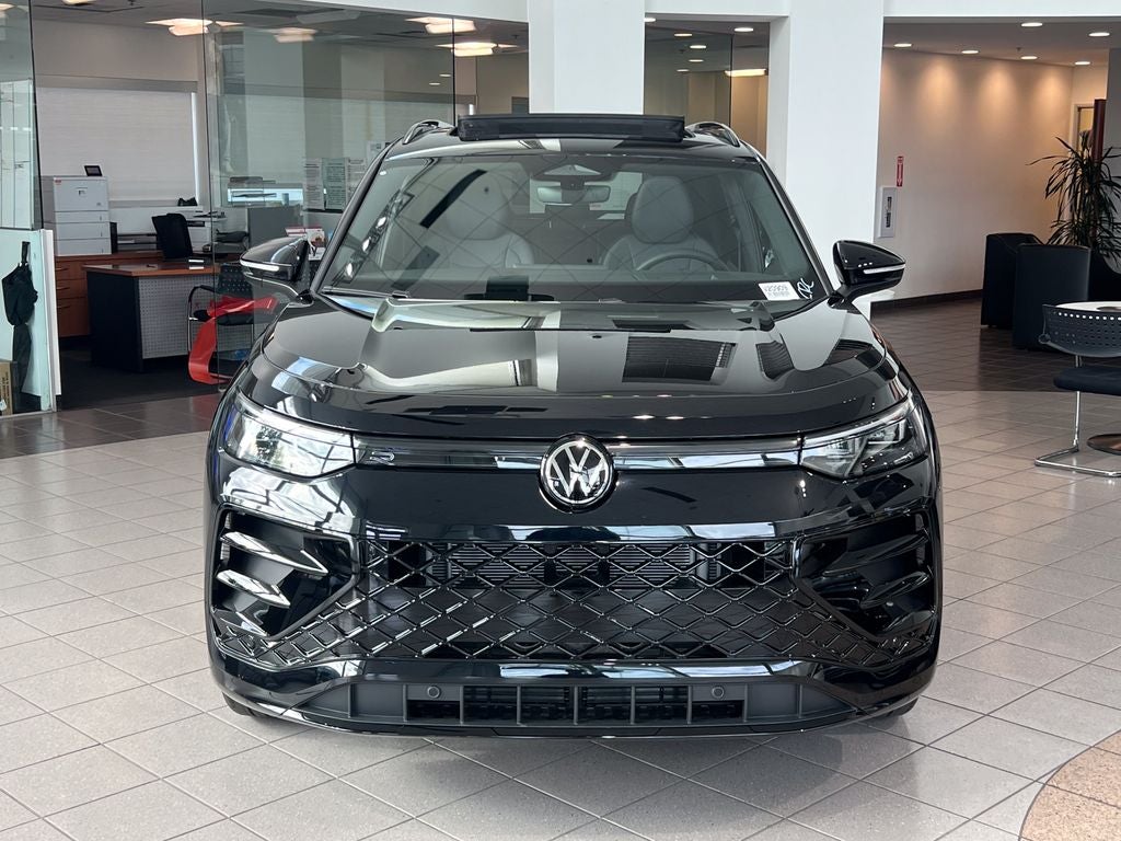 2026 Volkswagen Tiguan SE R-Line Black