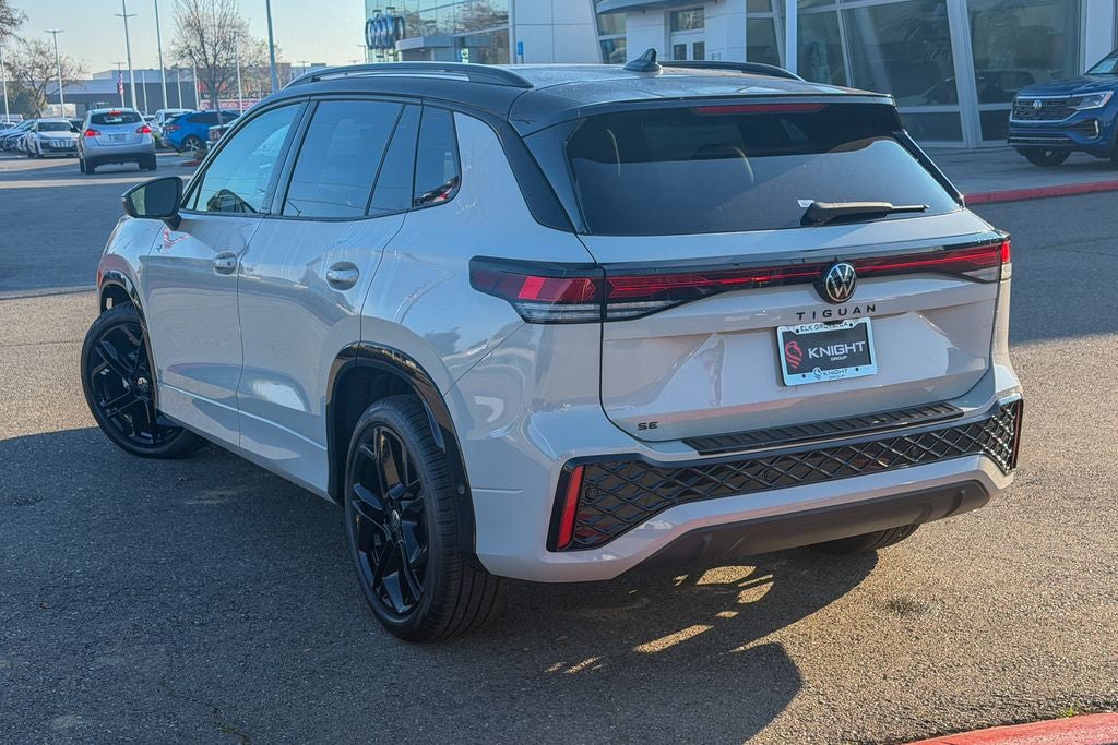2026 Volkswagen Tiguan 2.0T SE R-Line Black