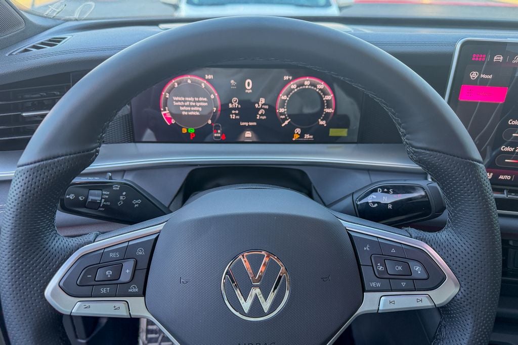 2026 Volkswagen Tiguan 2.0T SE R-Line Black