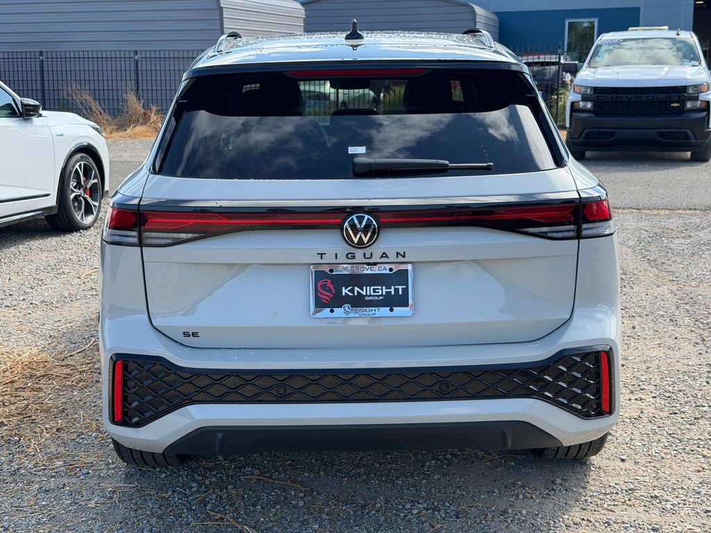 2026 Volkswagen Tiguan SE R-Line Black