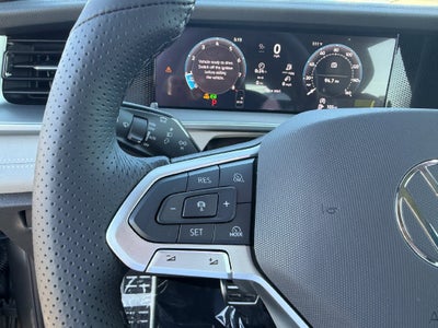 2026 Volkswagen Tiguan SE R-Line Black