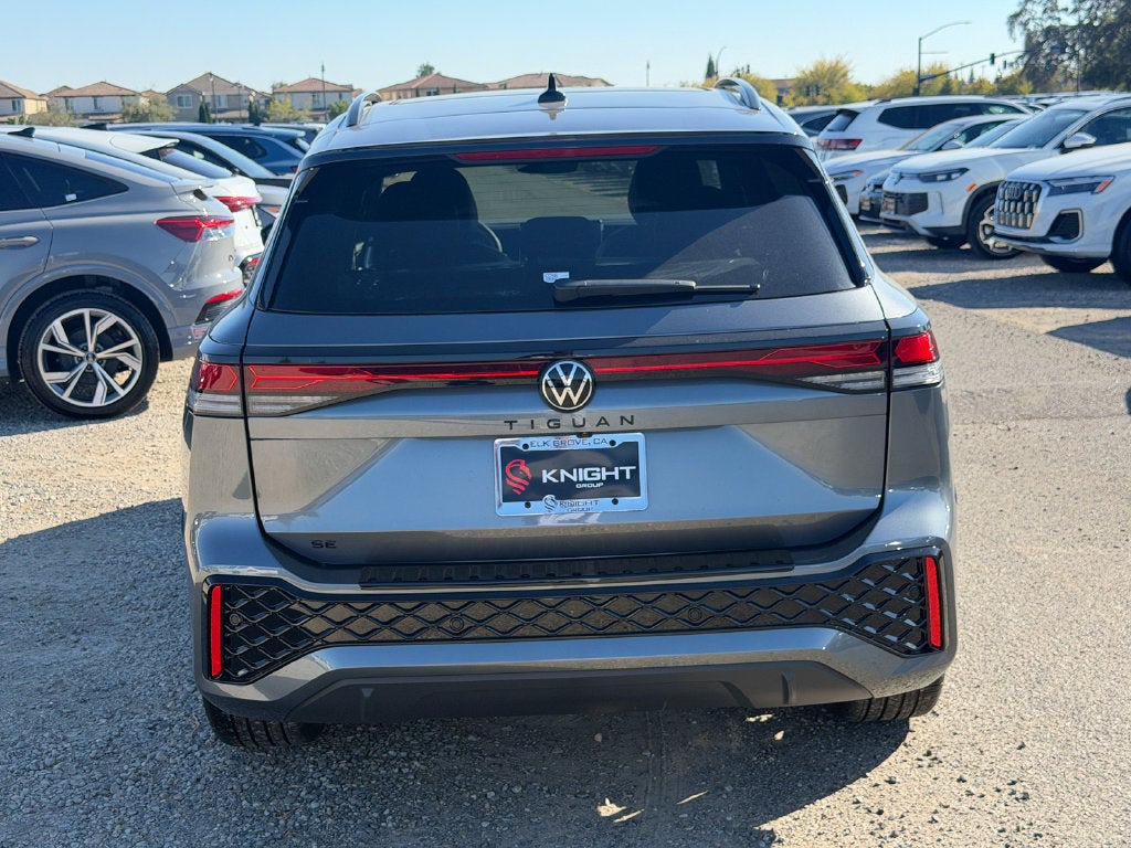 2026 Volkswagen Tiguan SE R-Line Black