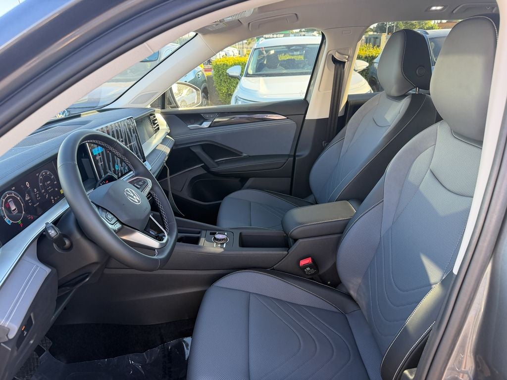 2026 Volkswagen Tiguan 2.0T SE
