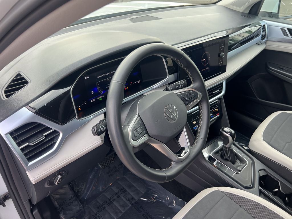2025 Volkswagen Taos 1.5T SE