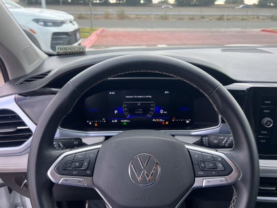 2025 Volkswagen Taos 1.5T SE