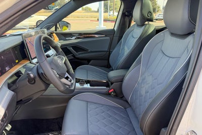 2026 Volkswagen Tiguan 2.0T SEL R-Line Turbo