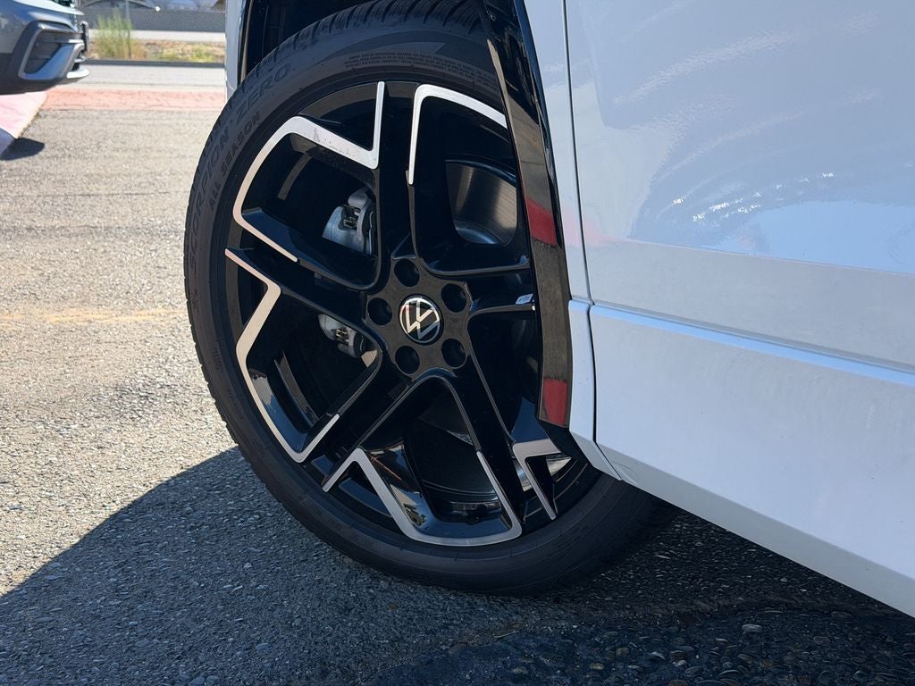 2026 Volkswagen Tiguan 2.0T SEL R-Line Turbo