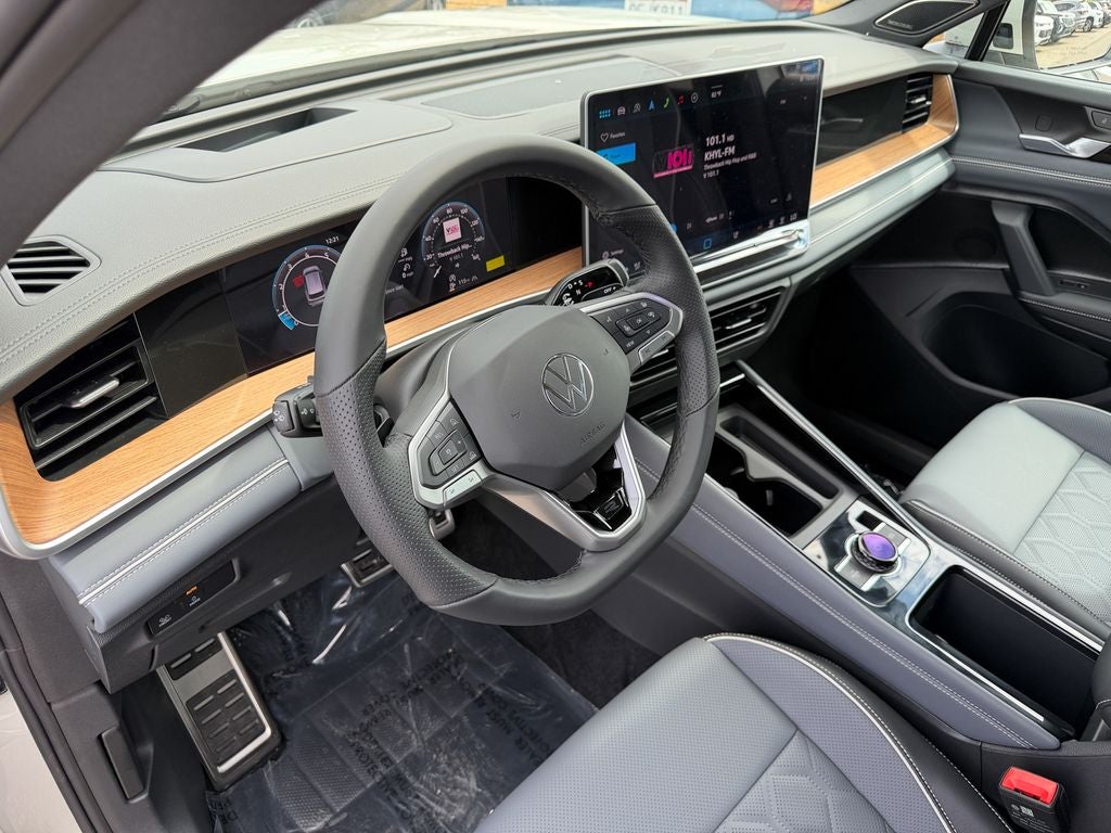 2026 Volkswagen Tiguan 2.0T SEL R-Line Turbo