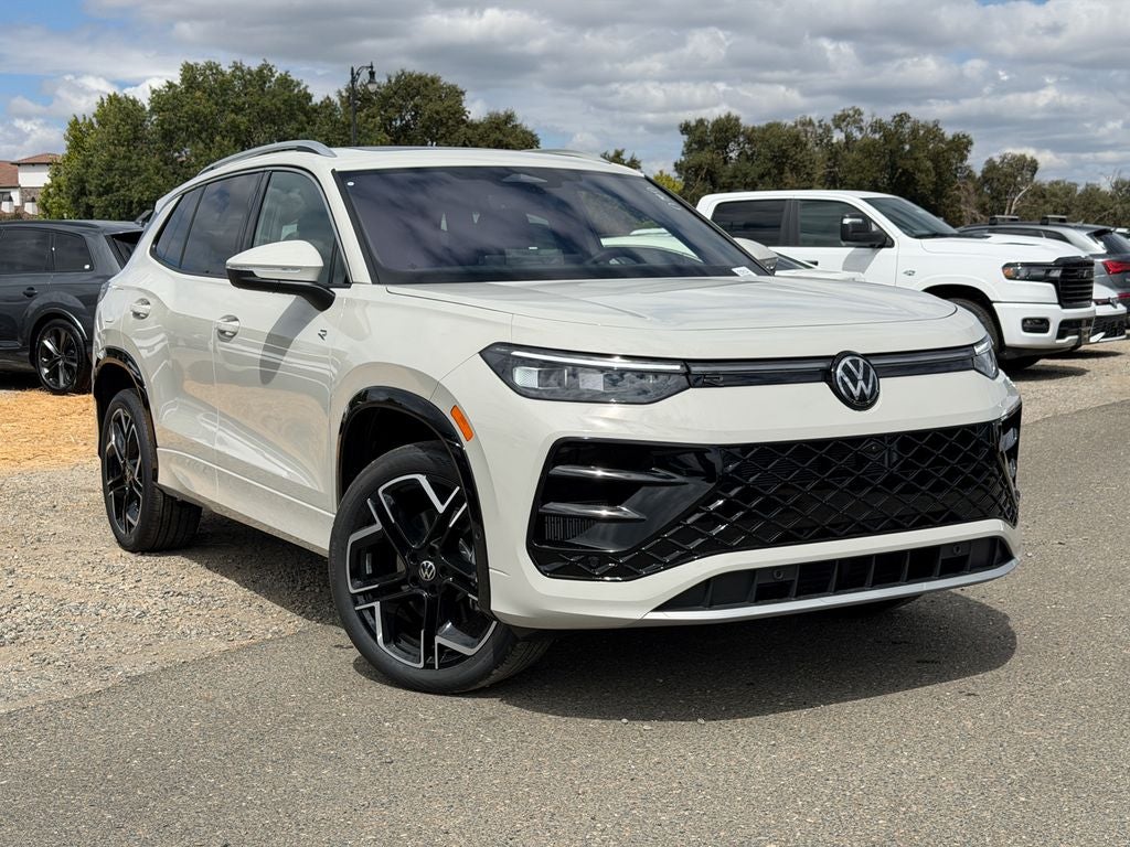 2026 Volkswagen Tiguan 2.0T SEL R-Line Turbo