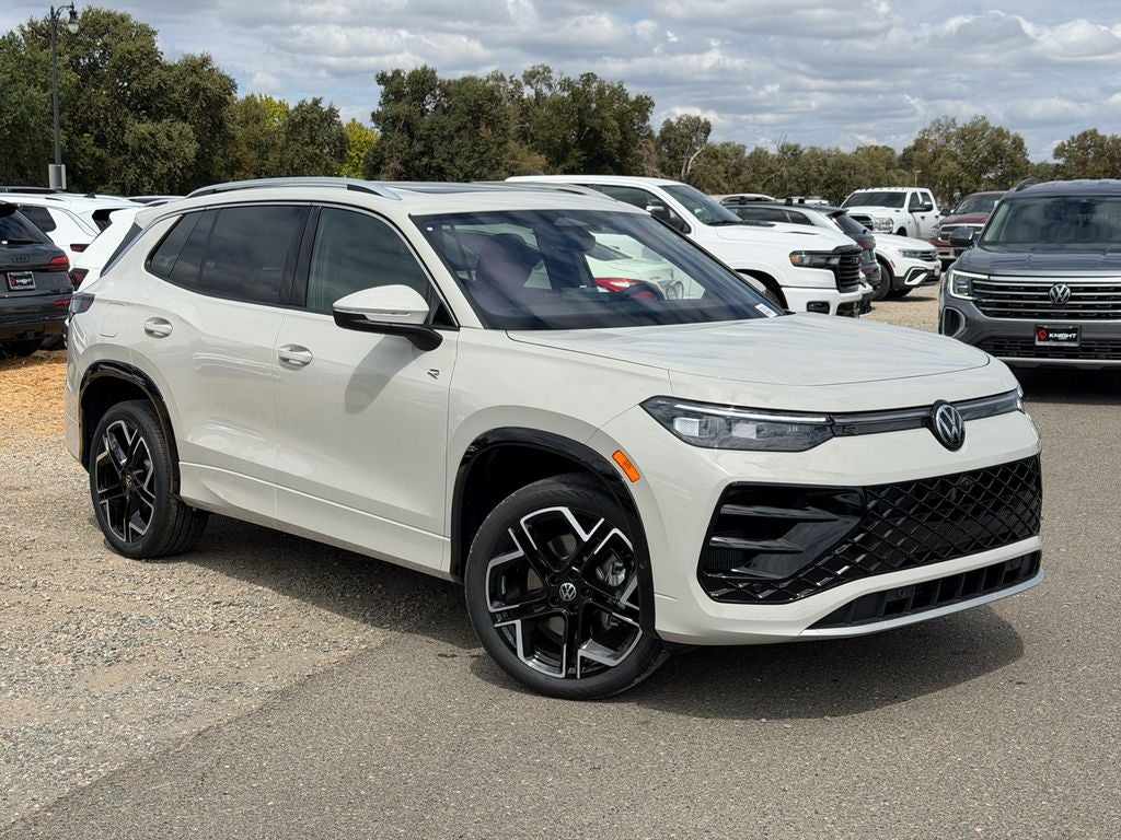 2026 Volkswagen Tiguan 2.0T SEL R-Line Turbo