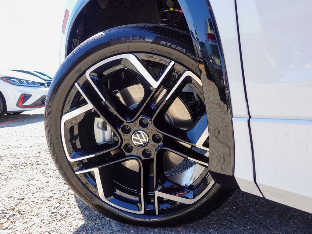 2026 Volkswagen Tiguan 2.0T SEL R-Line Turbo