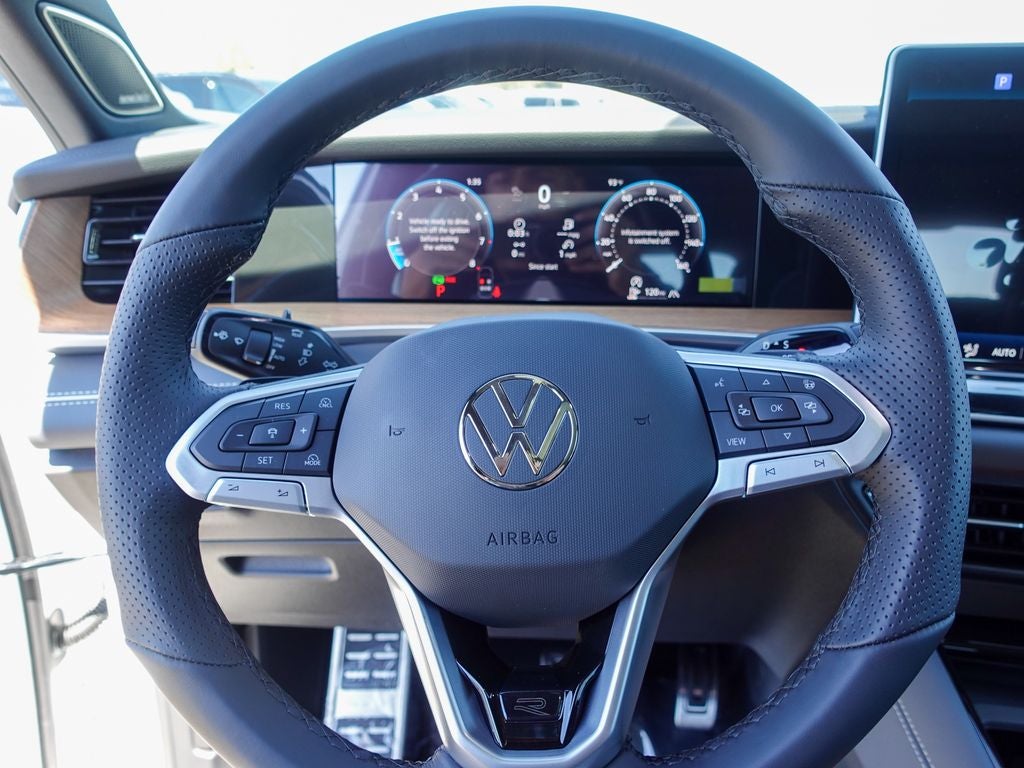 2026 Volkswagen Tiguan 2.0T SEL R-Line Turbo