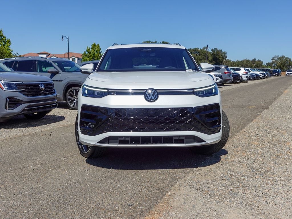 2026 Volkswagen Tiguan 2.0T SEL R-Line Turbo
