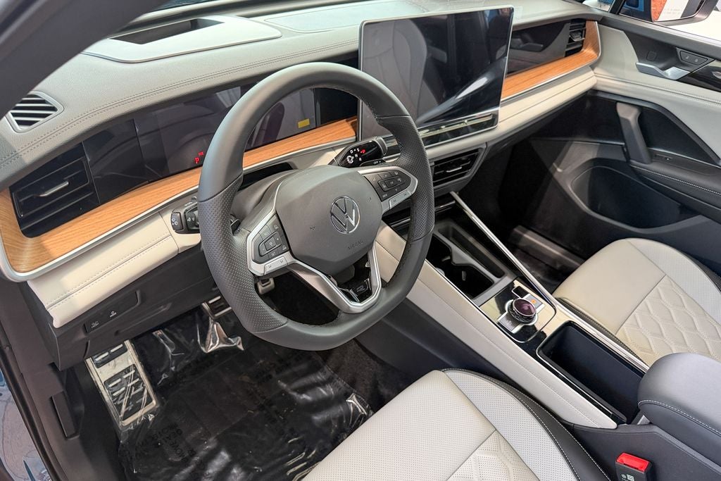 2026 Volkswagen Tiguan 2.0T SEL R-Line Turbo