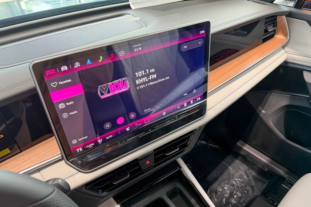 2026 Volkswagen Tiguan 2.0T SEL R-Line Turbo