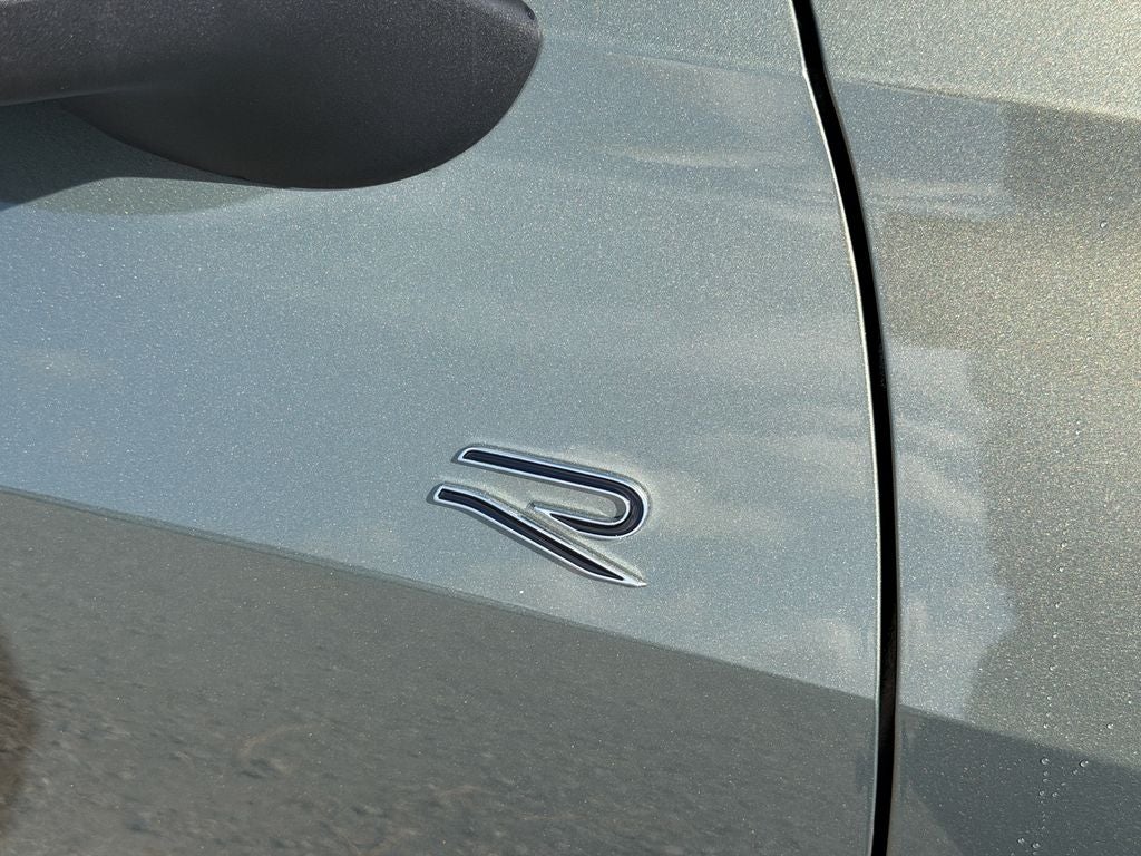 2026 Volkswagen Tiguan 2.0T SEL R-Line Turbo