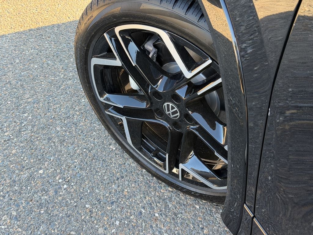 2026 Volkswagen Tiguan 2.0T SEL R-Line Turbo