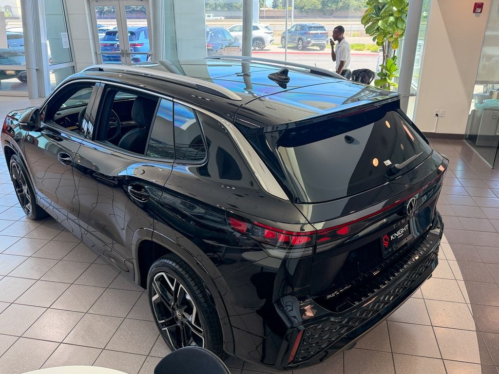 2026 Volkswagen Tiguan 2.0T SEL R-Line Turbo