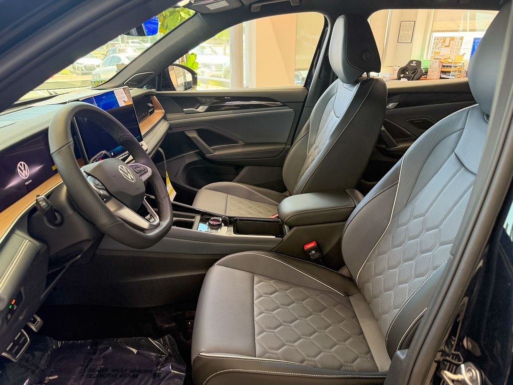 2026 Volkswagen Tiguan 2.0T SEL R-Line Turbo