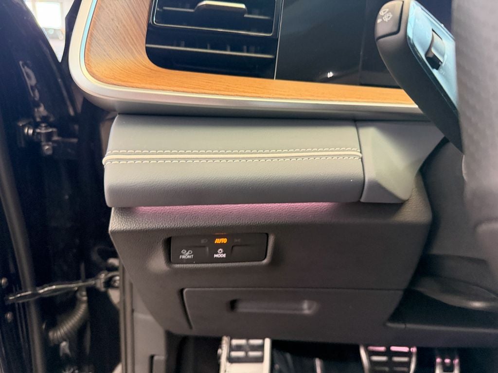 2026 Volkswagen Tiguan 2.0T SEL R-Line Turbo