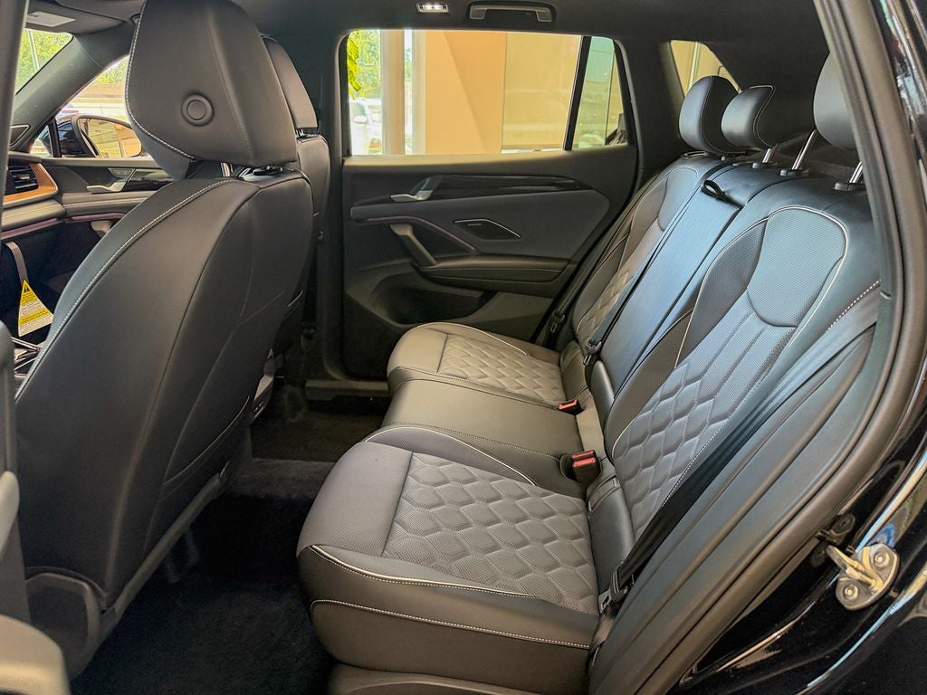 2026 Volkswagen Tiguan 2.0T SEL R-Line Turbo