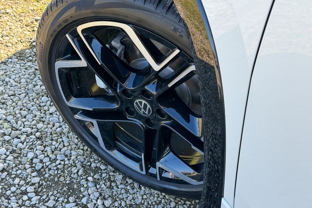 2026 Volkswagen Tiguan 2.0T SEL R-Line Turbo