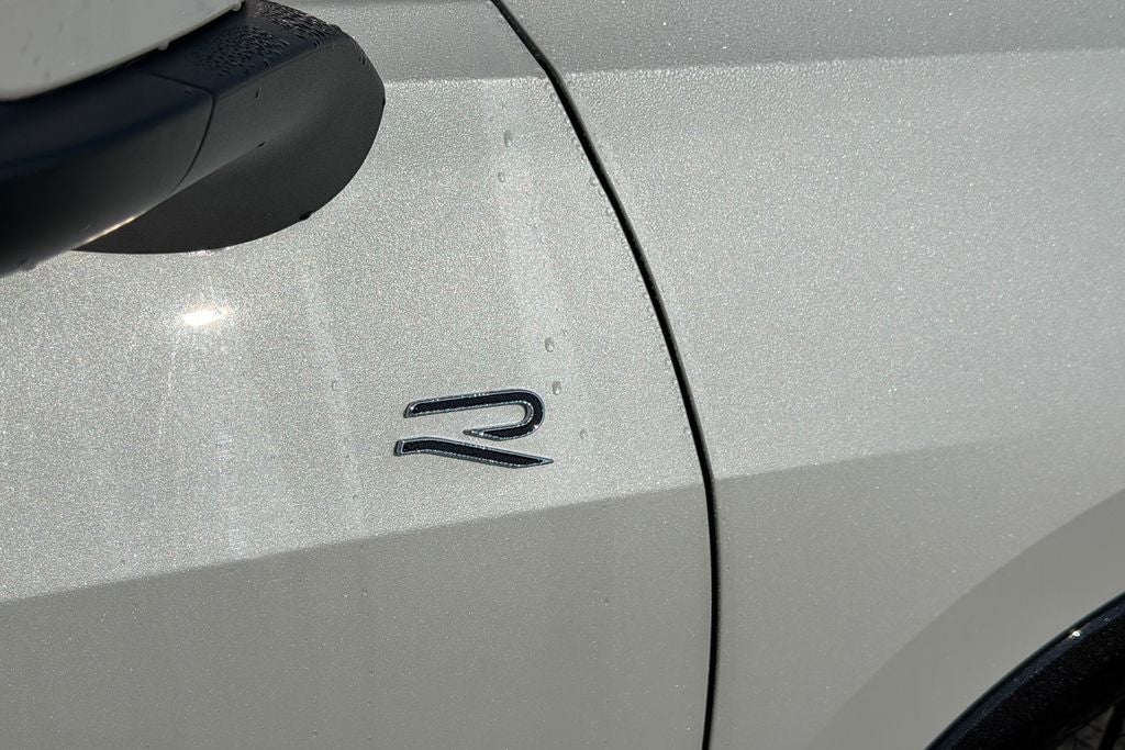 2026 Volkswagen Tiguan 2.0T SEL R-Line Turbo