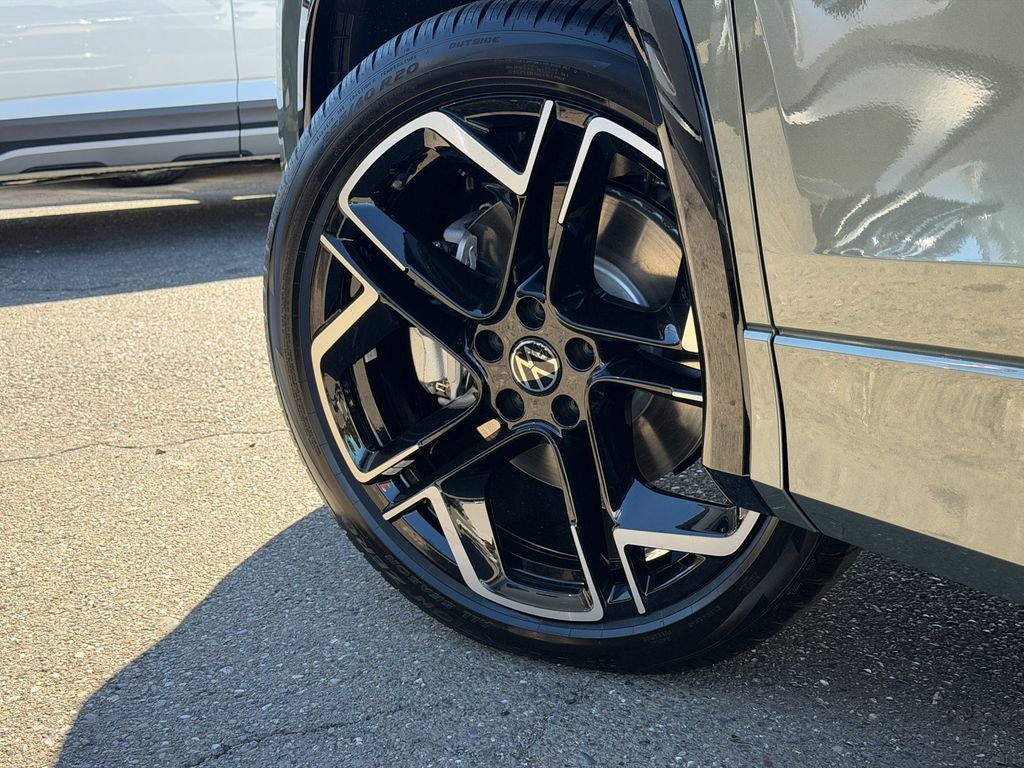 2026 Volkswagen Tiguan 2.0T SEL R-Line Turbo