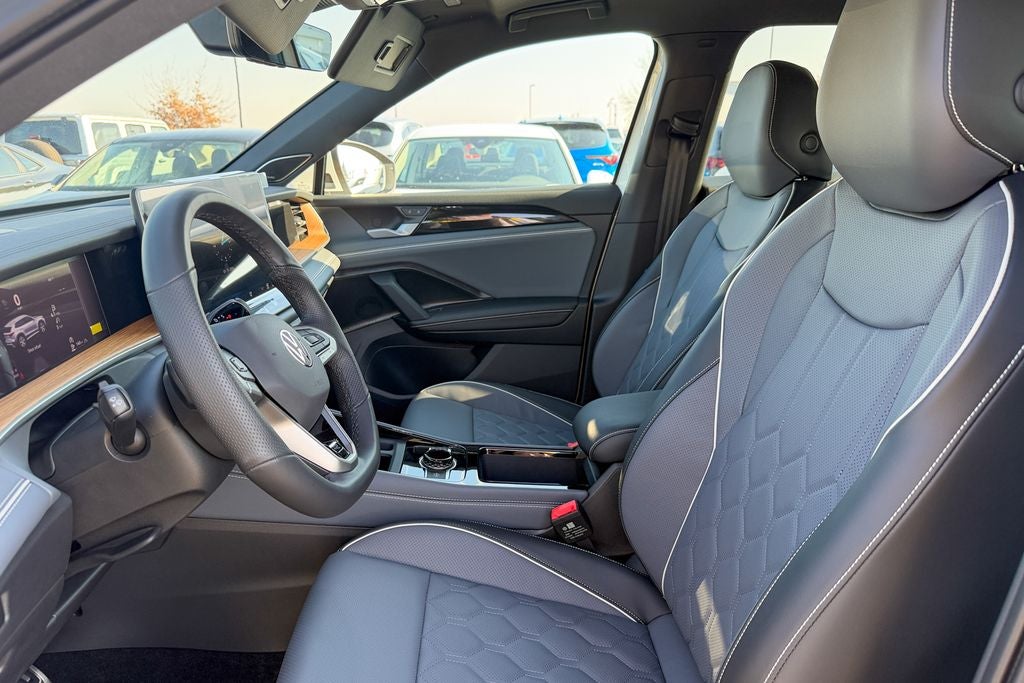 2026 Volkswagen Tiguan 2.0T SEL R-Line Turbo