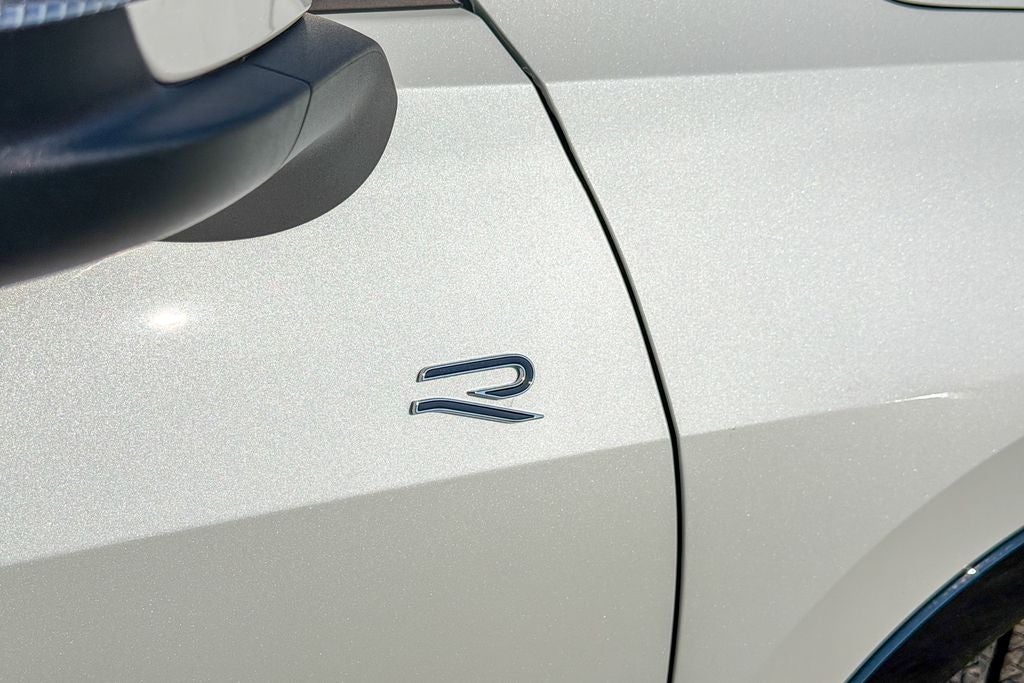 2026 Volkswagen Tiguan 2.0T SEL R-Line Turbo