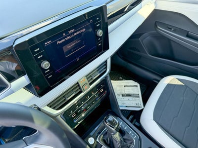 2026 Volkswagen Taos 1.5T SE