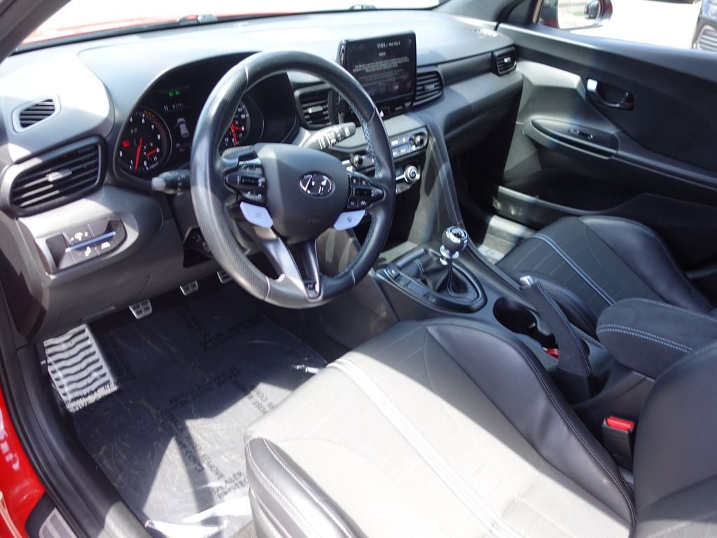 2022 Hyundai Veloster N Base