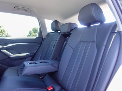 2025 Audi Q6 e-tron Premium