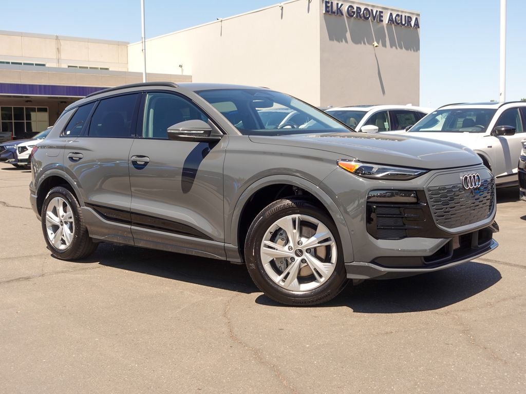 2025 Audi Q6 e-tron Premium