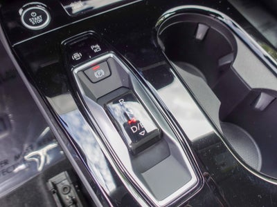 2025 Audi Q6 e-tron Premium quattro