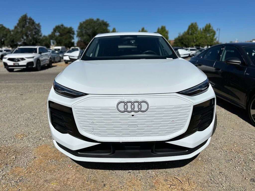 2025 Audi Q6 e-tron Premium quattro