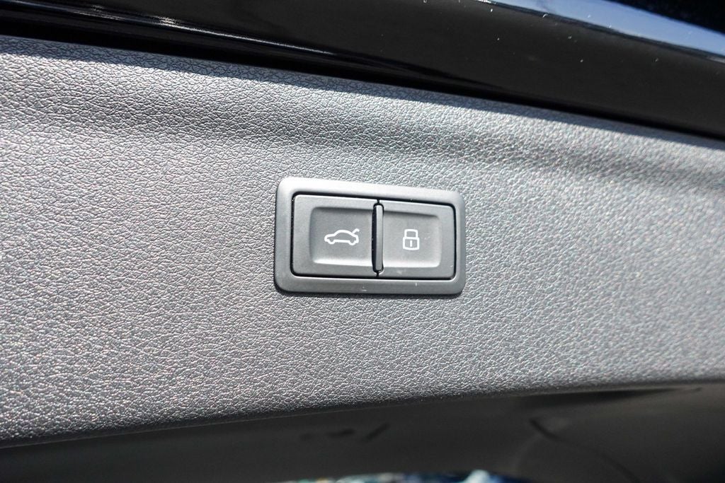 2018 Audi Q3 2.0T Premium quattro